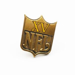 1981 Super Bowl XV 15 Oakland Raiders Philadelphia Eagles NFL Media Press Pin